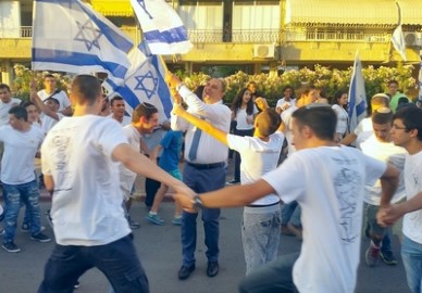 ריקודגלים וצעדה חגיגית בלוד לכבוד יום ירושלים