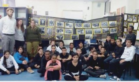 חיילות פרק משימה עושת חייל בבית חינוך "המעפילים" בלוד