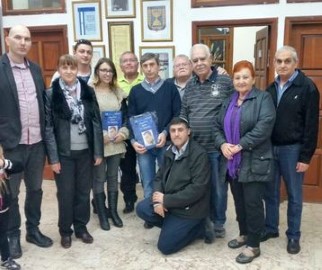 טקס מרגש לחלוקת ספרי הנצחה בבית יד לבנים בלוד