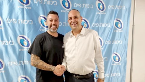 עונת הקיץ 2022 בלוד נחתמה בהופעת ענק של הזמר ליאור נרקיס בהיכל התרבות