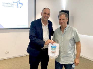 ברכת הדרך מיאיר רביבו לאיתן סטיבה האסטרונאוט הישראלי השני בחלל