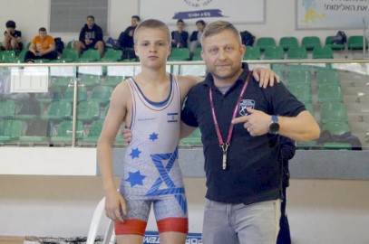 דוד צילמן מתיכון דרכא בלוד זכה באליפות ישראל בהאבקות בקדטים עד 51 קילו