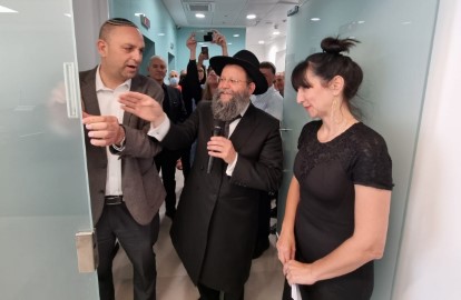 לייעל את השירות: תאגיד 'מי-לוד' חנך את משרדיו החדשים בבית העירייה