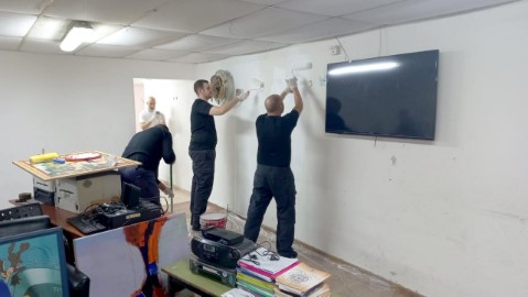 מתנדבי שב"ס צבעו את מועדון אדיס וואי בלוד