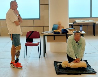 עובדי עיריית לוד השתלמו בקורס עזרה ראשונה מציל חיים